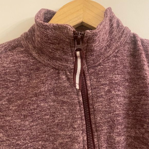 Mountain warehouse burgundy fleece zip up, size 4 - Picture 2 of 4